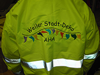 Windjacke mit Stickerei